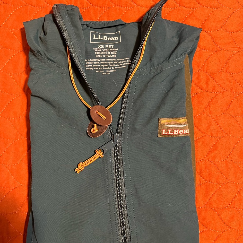 L.L. Bean Women's Jacket - Dark Green with Brown Accents